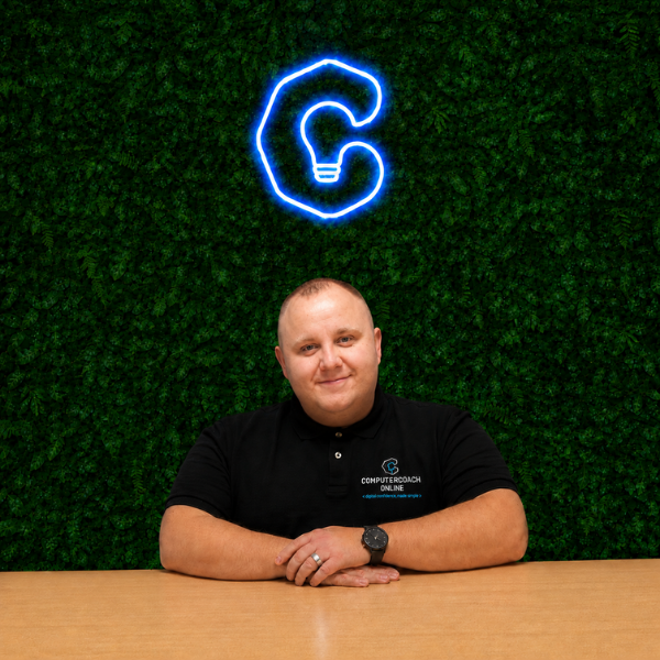 Erik, founder of Computercoach Online